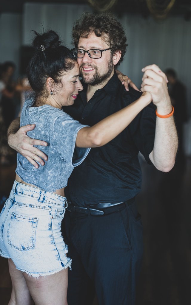Mar Negro Tango Marathon