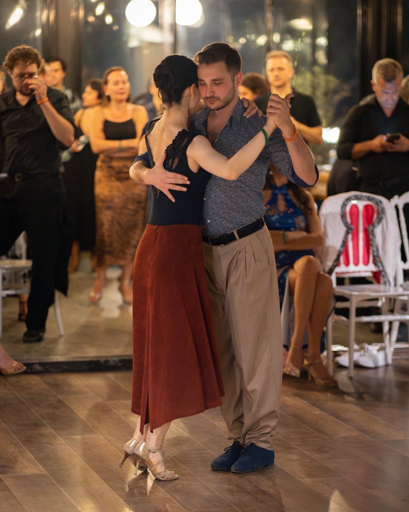 Mar Negro Tango Marathon