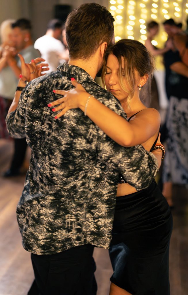 Mar Negro Tango Marathon