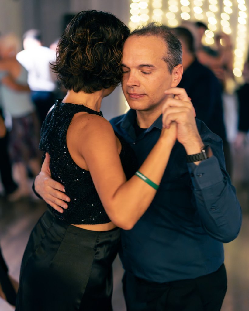 Mar Negro Tango Marathon