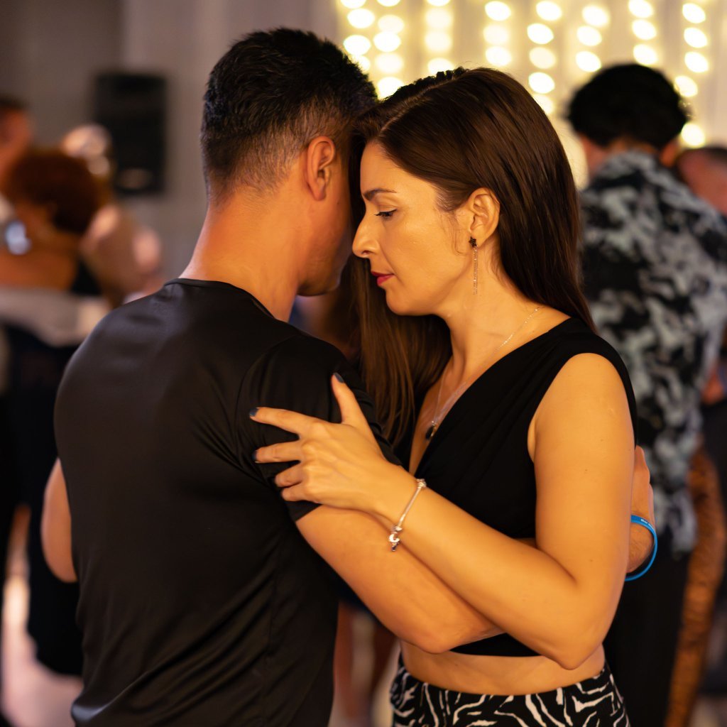 Mar Negro Tango Marathon