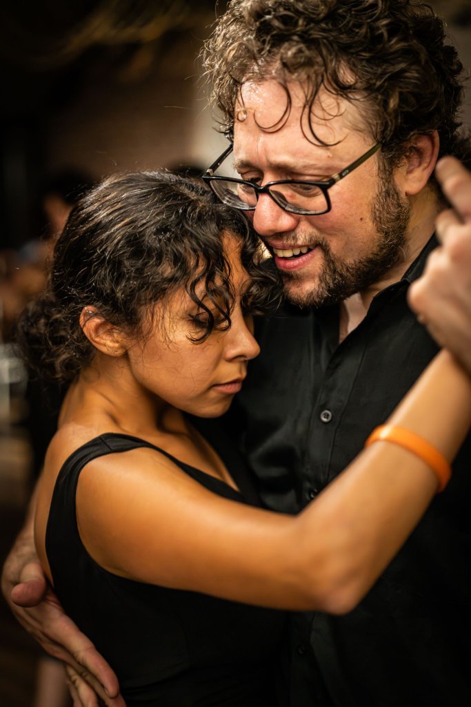 Mar Negro Tango Marathon