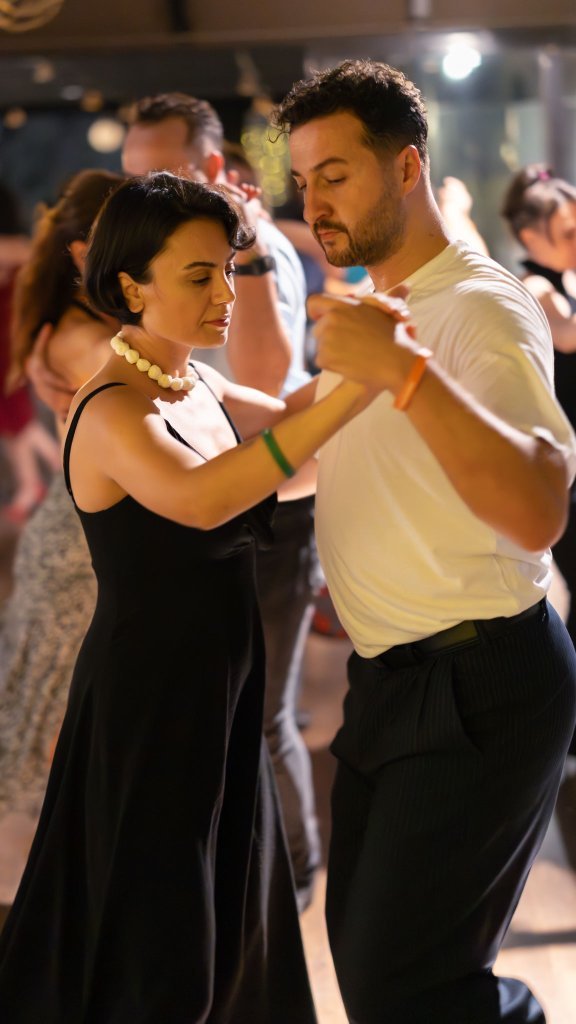 Mar Negro Tango Marathon