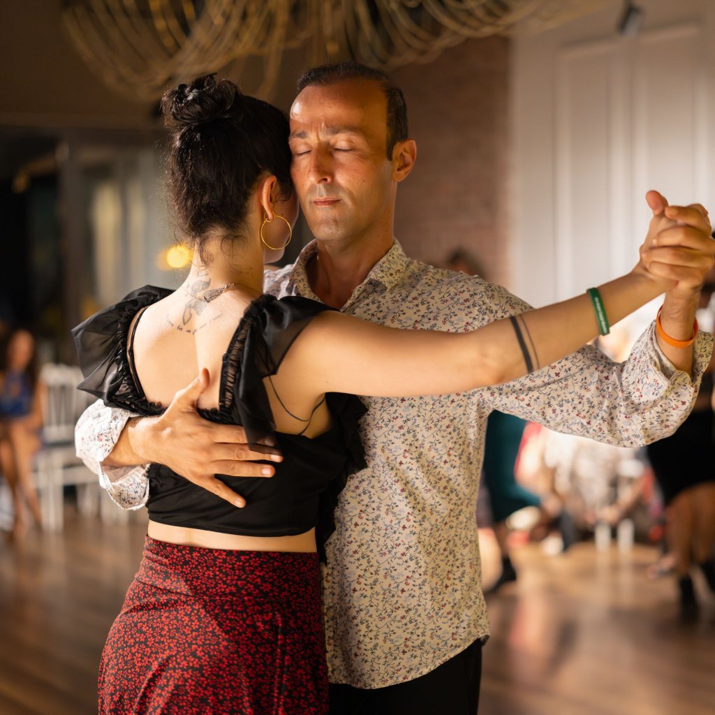 Mar Negro Tango Marathon