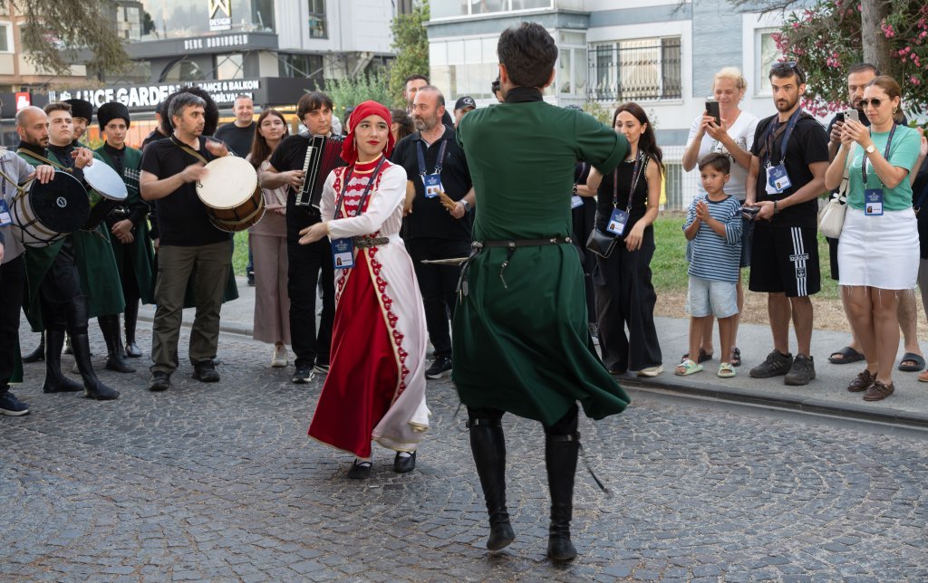 Azamad Halk Oyunları Festivali