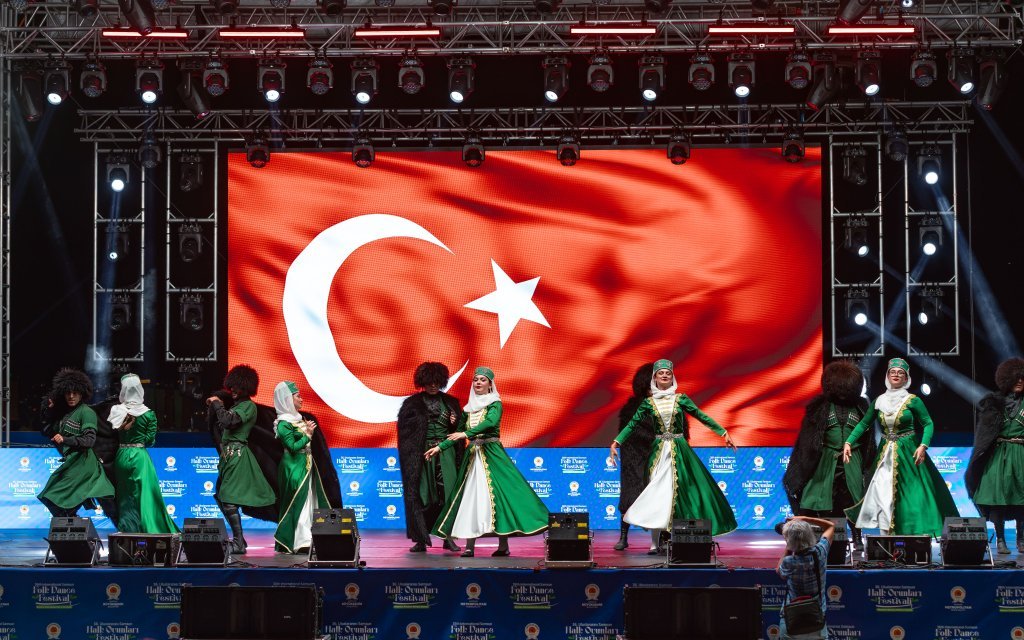 Azamad Halk Oyunları Festivali