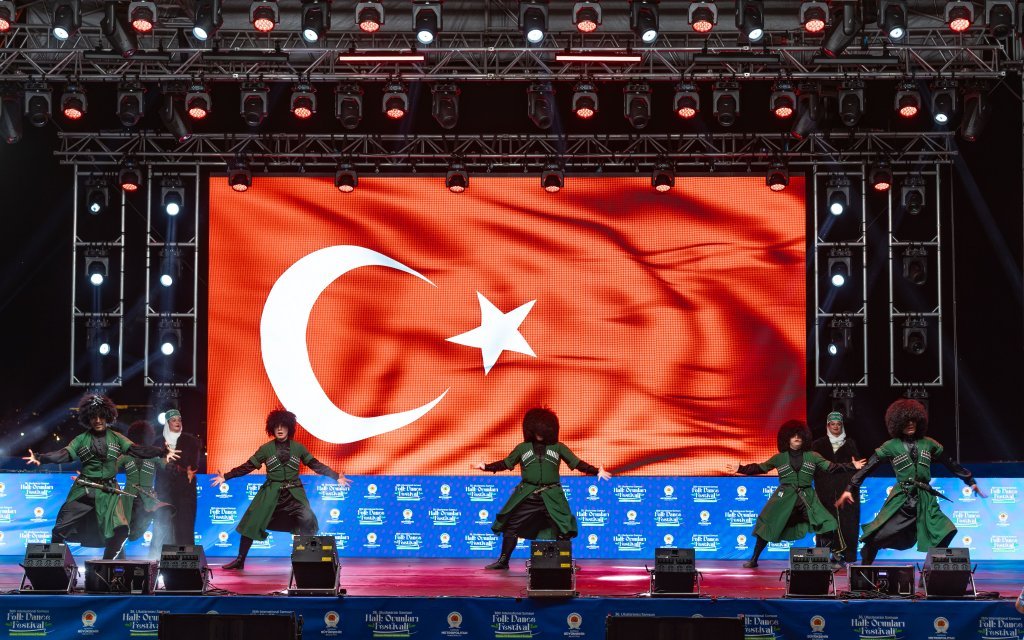Azamad Halk Oyunları Festivali