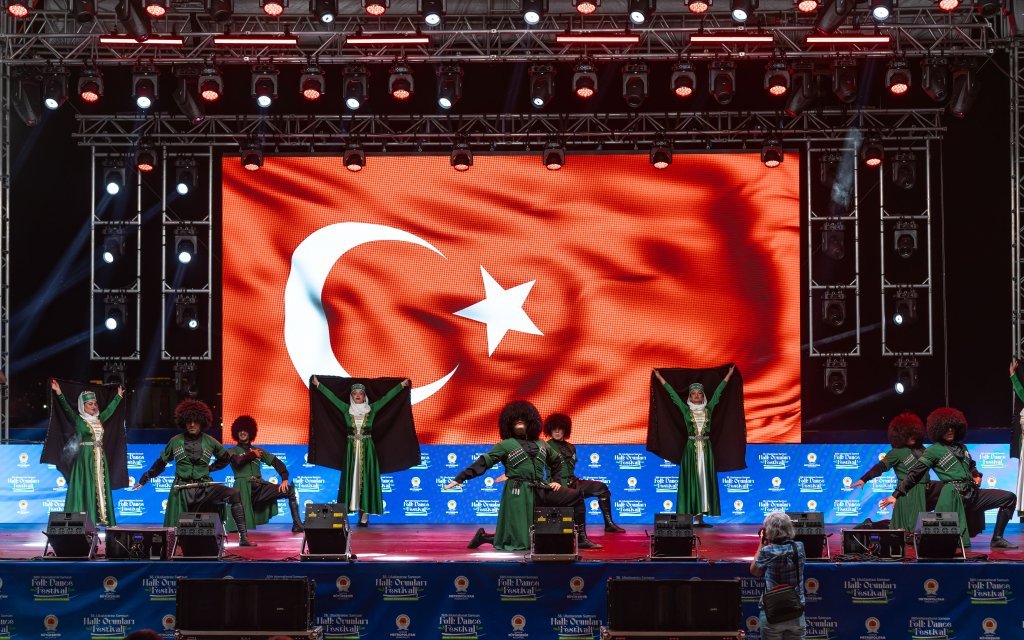 Azamad Halk Oyunları Festivali
