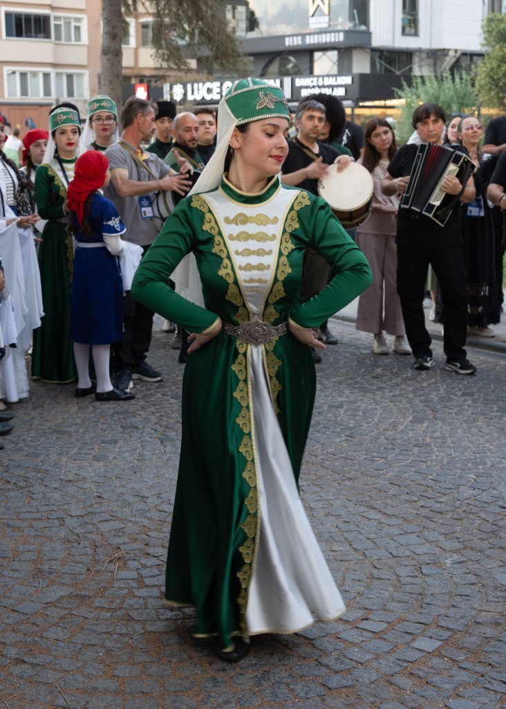 Azamad Halk Oyunları Festivali