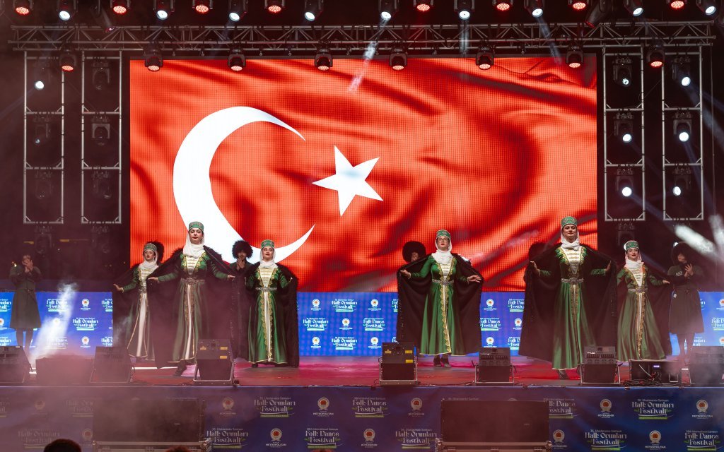 Azamad Halk Oyunları Festivali
