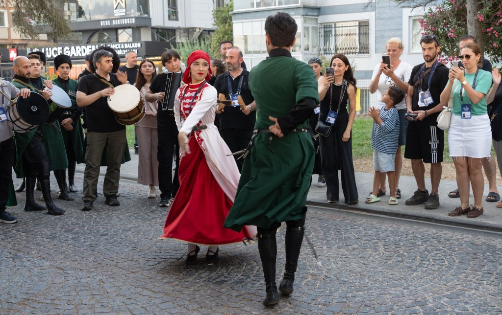 Azamad Halk Oyunları Festivali