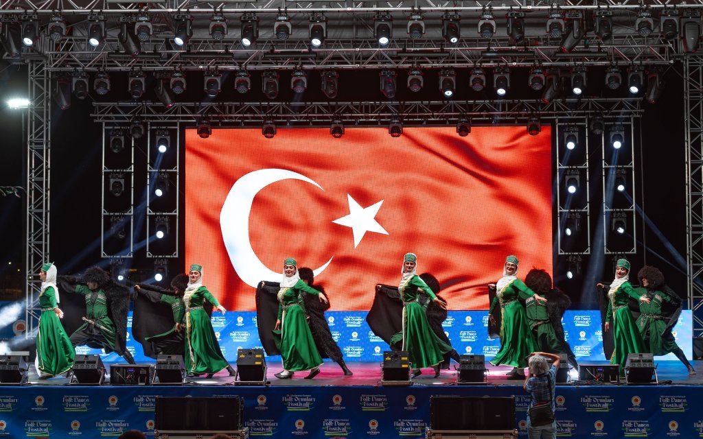 Azamad Halk Oyunları Festivali