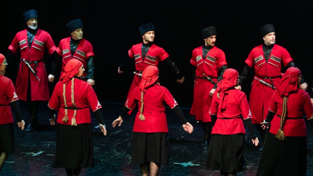 Azamad Kafkas Halk Dansları Yıl Sonu Gösterisi
