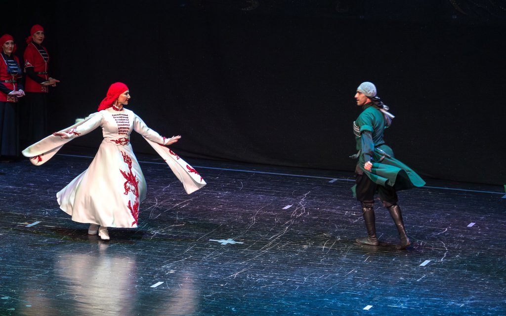 Azamad Kafkas Halk Dansları Yıl Sonu Gösterisi