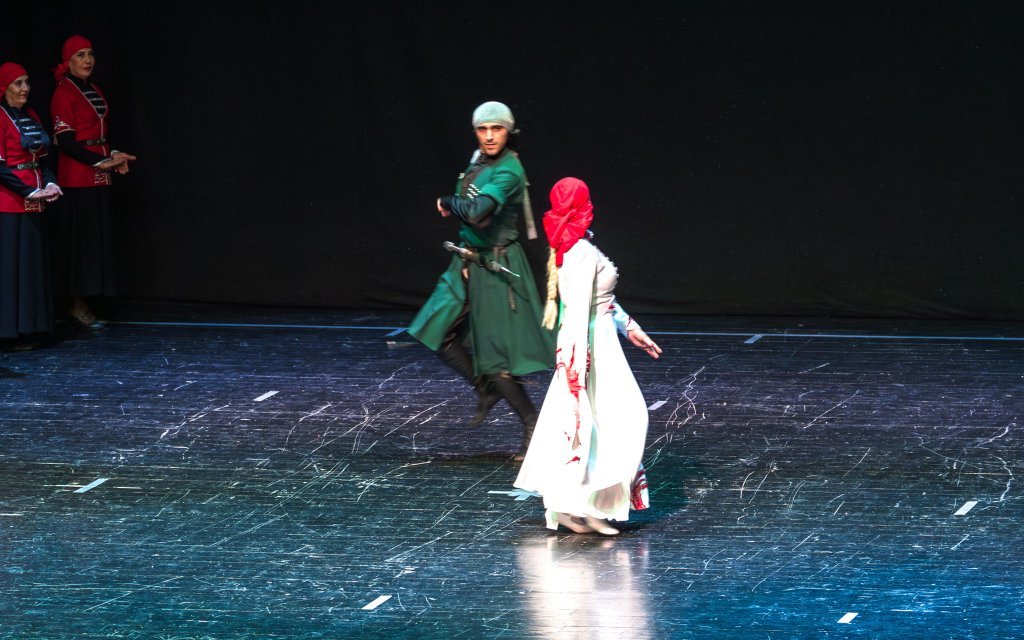 Azamad Kafkas Halk Dansları Yıl Sonu Gösterisi