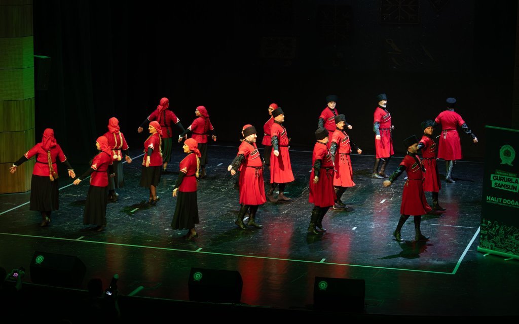 Azamad Kafkas Halk Dansları Yıl Sonu Gösterisi