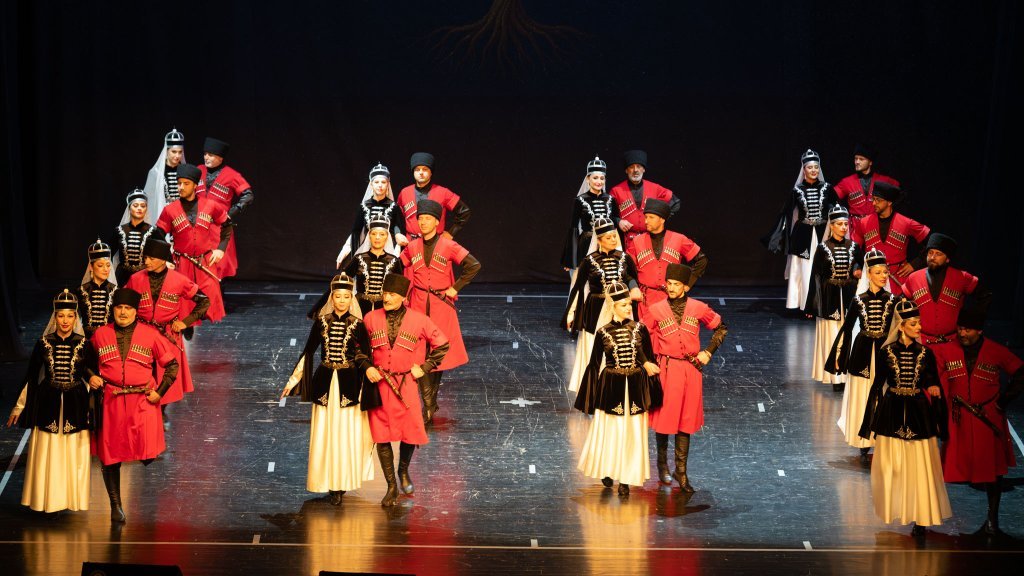 Azamad Kafkas Halk Dansları Yıl Sonu Gösterisi