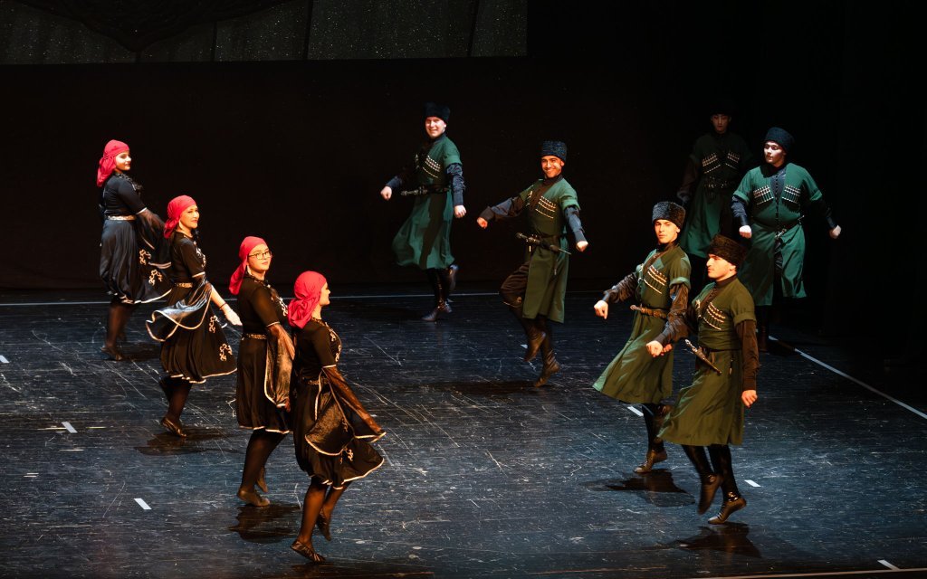 Azamad Kafkas Halk Dansları Yıl Sonu Gösterisi