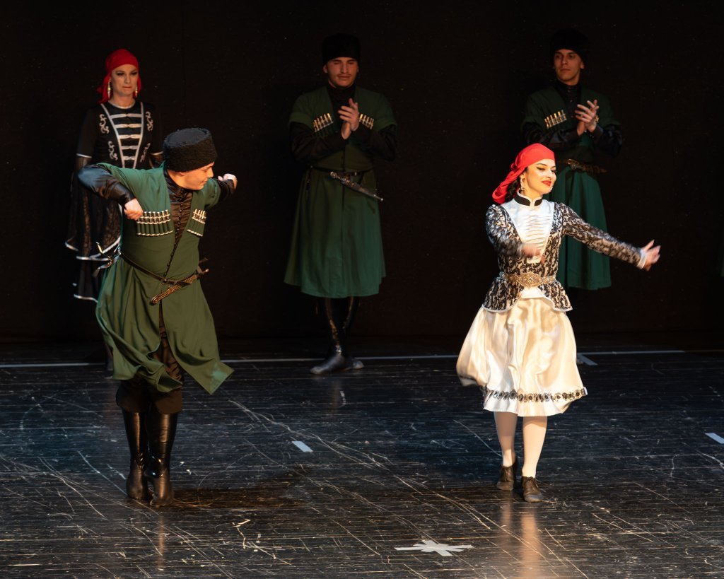 Azamad Kafkas Halk Dansları Yıl Sonu Gösterisi