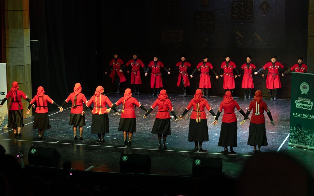 Azamad Kafkas Halk Dansları Yıl Sonu Gösterisi