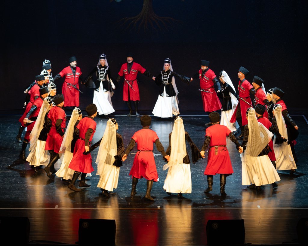Azamad Kafkas Halk Dansları Yıl Sonu Gösterisi