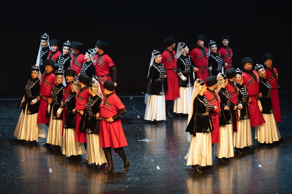 Azamad Kafkas Halk Dansları Yıl Sonu Gösterisi