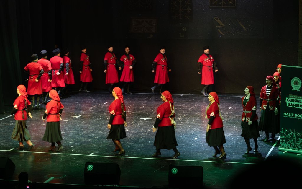 Azamad Kafkas Halk Dansları Yıl Sonu Gösterisi