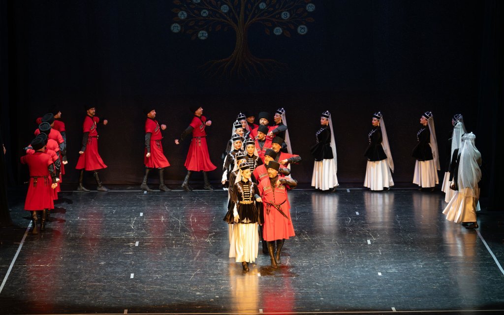 Azamad Kafkas Halk Dansları Yıl Sonu Gösterisi