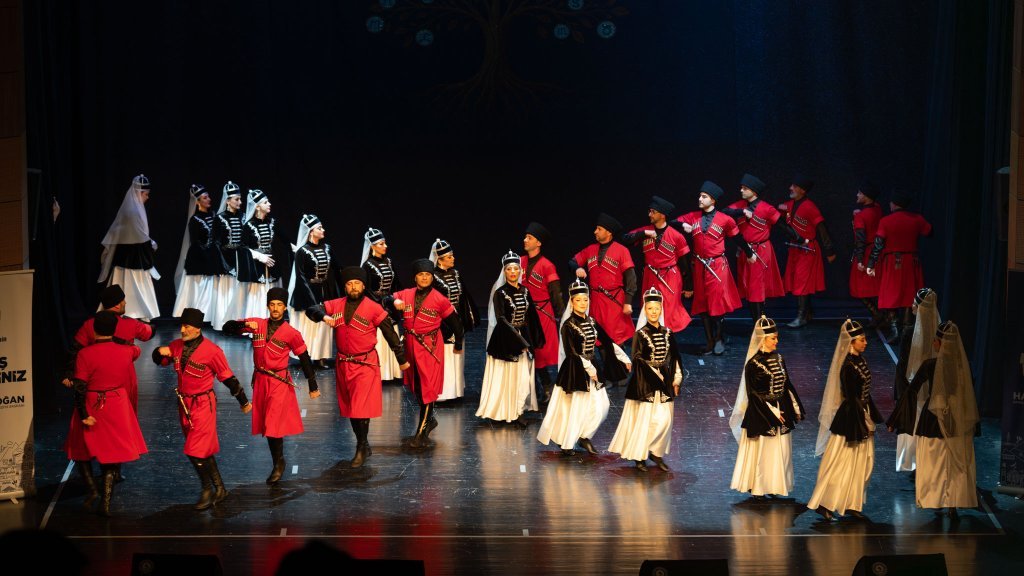 Azamad Kafkas Halk Dansları Yıl Sonu Gösterisi