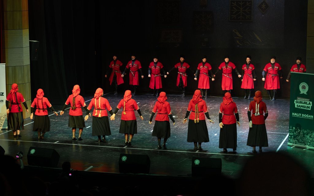 Azamad Kafkas Halk Dansları Yıl Sonu Gösterisi