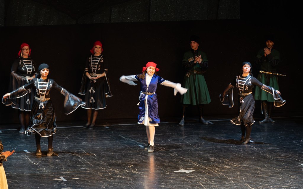 Azamad Kafkas Halk Dansları Yıl Sonu Gösterisi