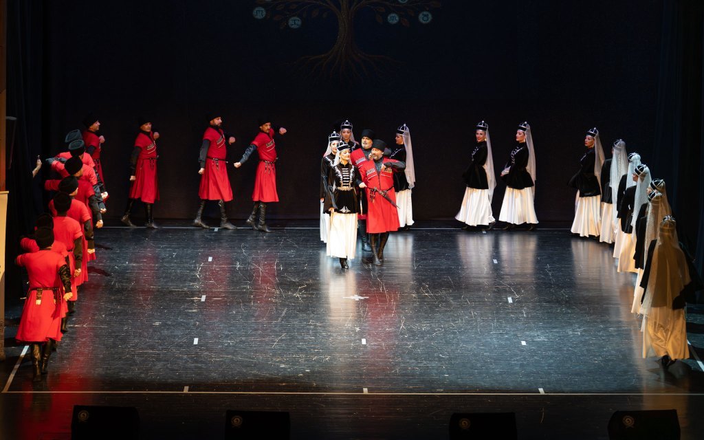 Azamad Kafkas Halk Dansları Yıl Sonu Gösterisi