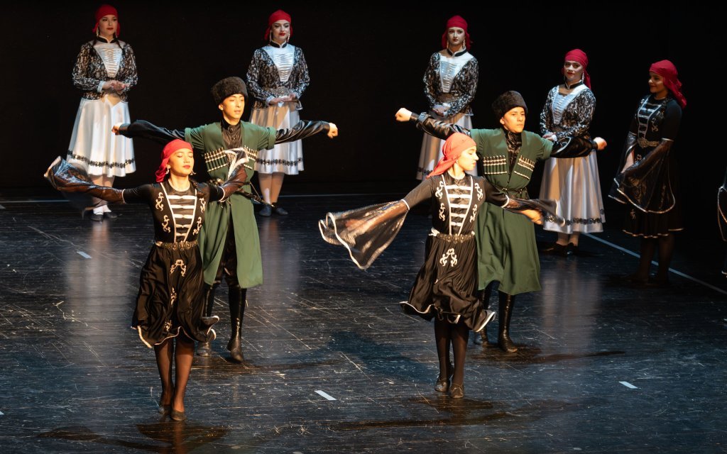 Azamad Kafkas Halk Dansları Yıl Sonu Gösterisi